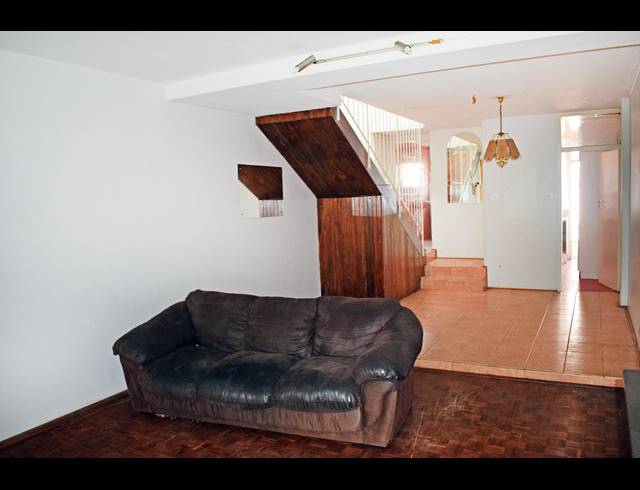 2 BEDROOM APARTMENT FOR SALE IN SAVOY ESTATE